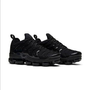 Nike MENS Air VaporMax Plus 'Triple Black'